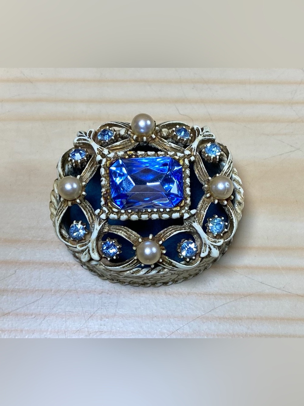 Florenza Vintage Blue Rhinestone Vanity Trinket Jewelry Box Faux Pearl 2 x 1.5”